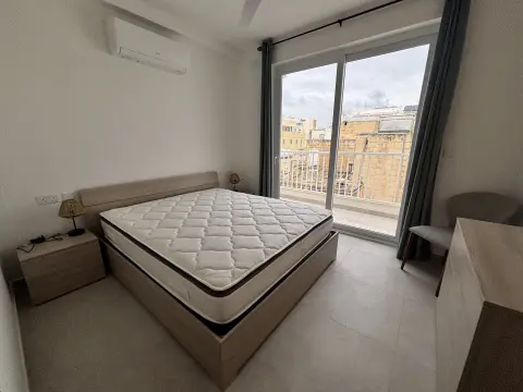 2 bed Apartment For Rent in Sliema, Sliema - thumb 13