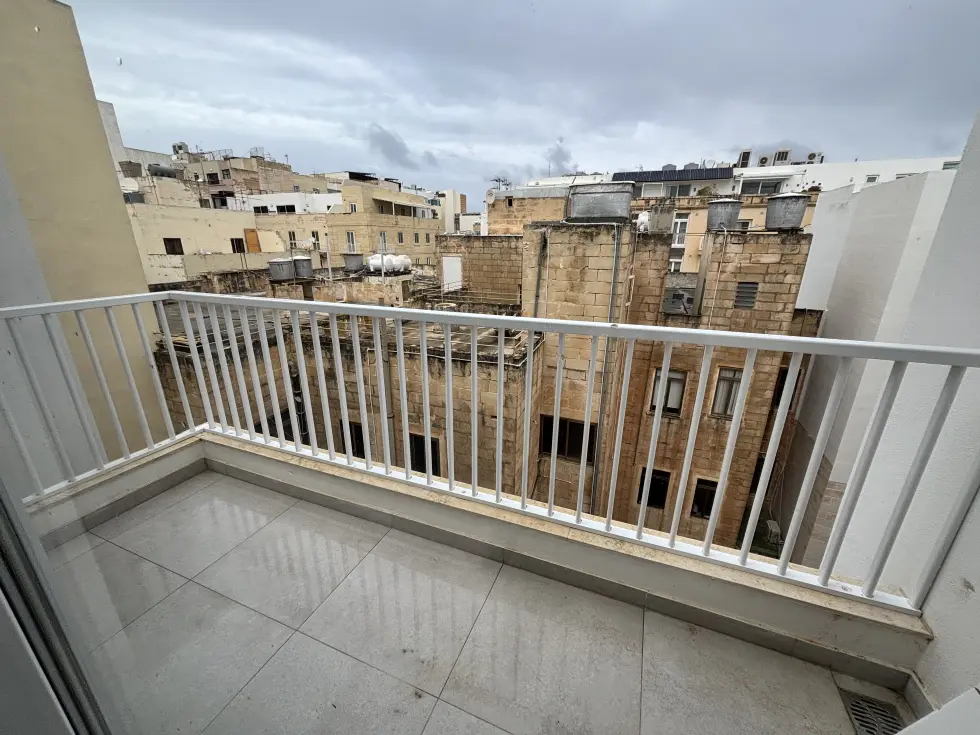 2 bed Apartment For Rent in Sliema, Sliema - thumb 14