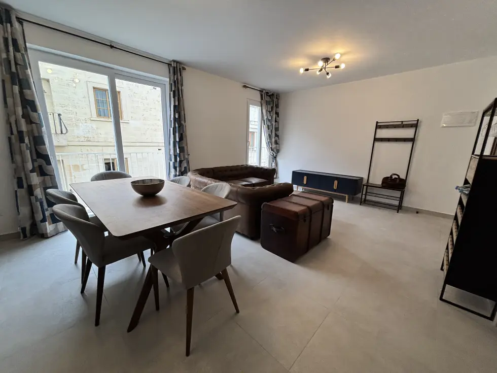 2 bed Apartment For Rent in Sliema, Sliema - thumb 4
