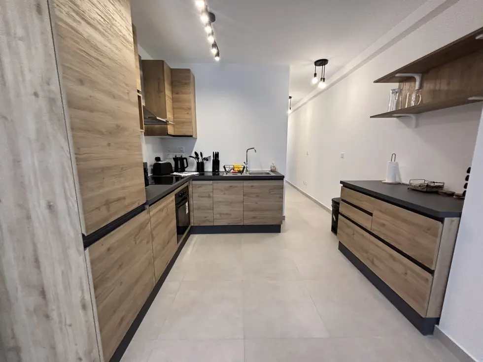 2 bed Apartment For Rent in Sliema, Sliema - thumb 5