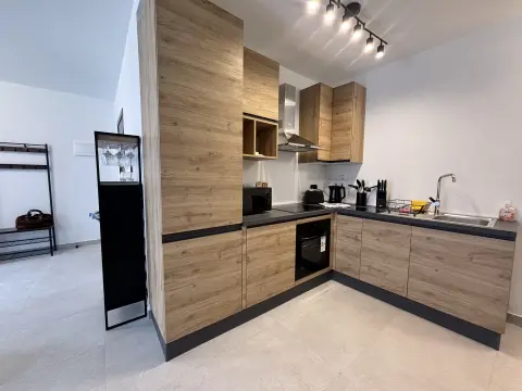 2 bed Apartment For Rent in Sliema, Sliema - thumb 6