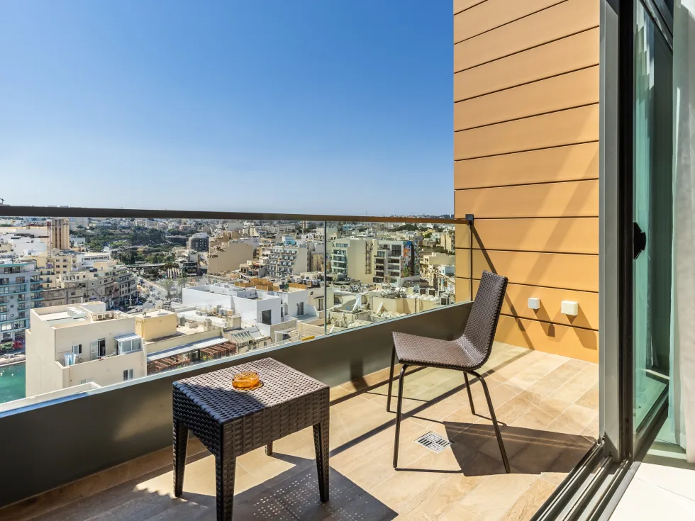 2 bed Apartment For Rent in St Julian's, St Julian's - thumb 2