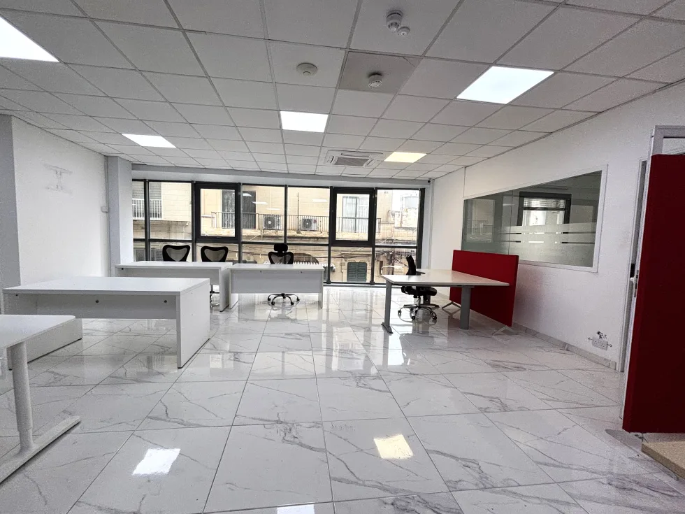 0 bed Office For Rent in Sliema, Sliema - thumb 1