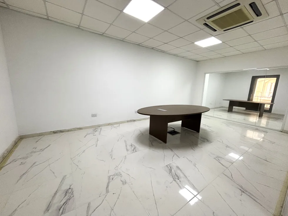 0 bed Office For Rent in Sliema, Sliema - thumb 3