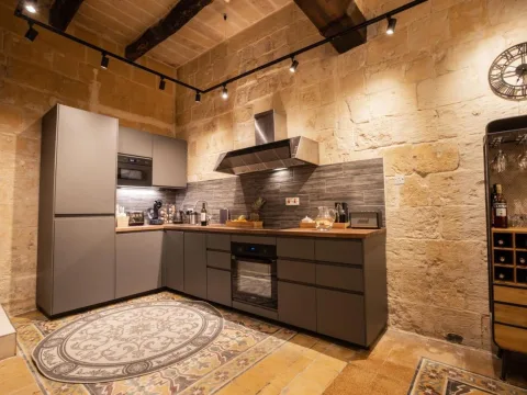 4 bed Palazzo For Rent in Valletta, Valletta - thumb 13