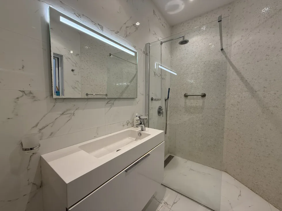 2 bed Apartment For Rent in Sliema, Sliema - thumb 7