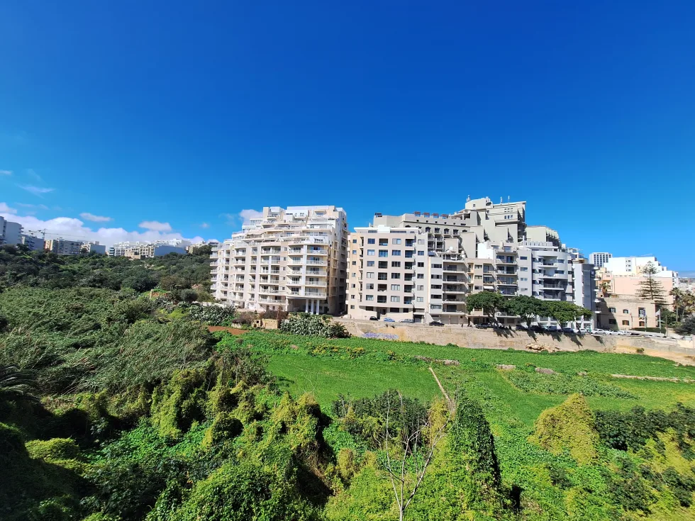 3 bed Apartment For Rent in St Julian's, St Julian's - thumb 1