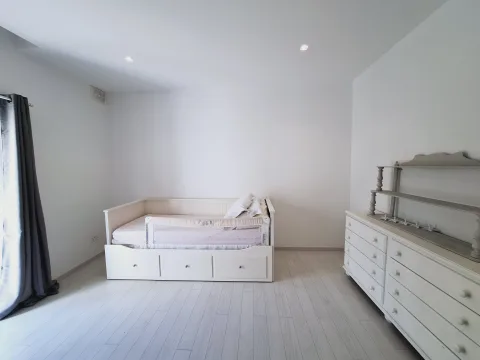 3 bed Apartment For Rent in St Julian's, St Julian's - thumb 10