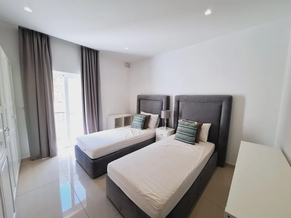 3 bed Apartment For Rent in St Julian's, St Julian's - thumb 9