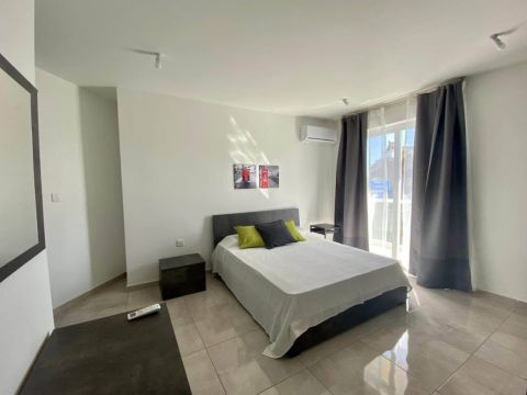 3 bed Apartment For Rent in St Julian's, St Julian's - thumb 8