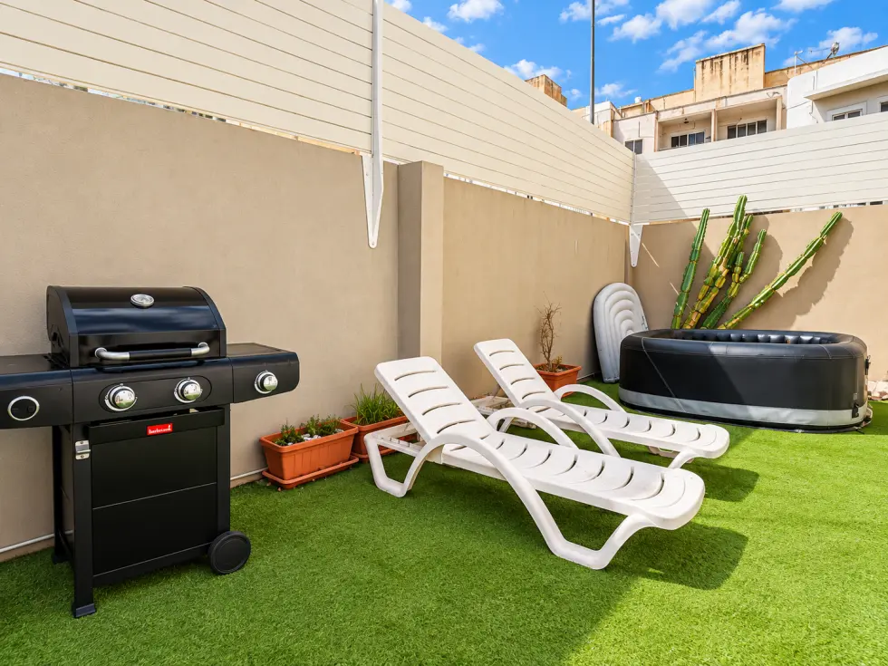 2 bed Apartment For Rent in St Julian's, St Julian's - thumb 1