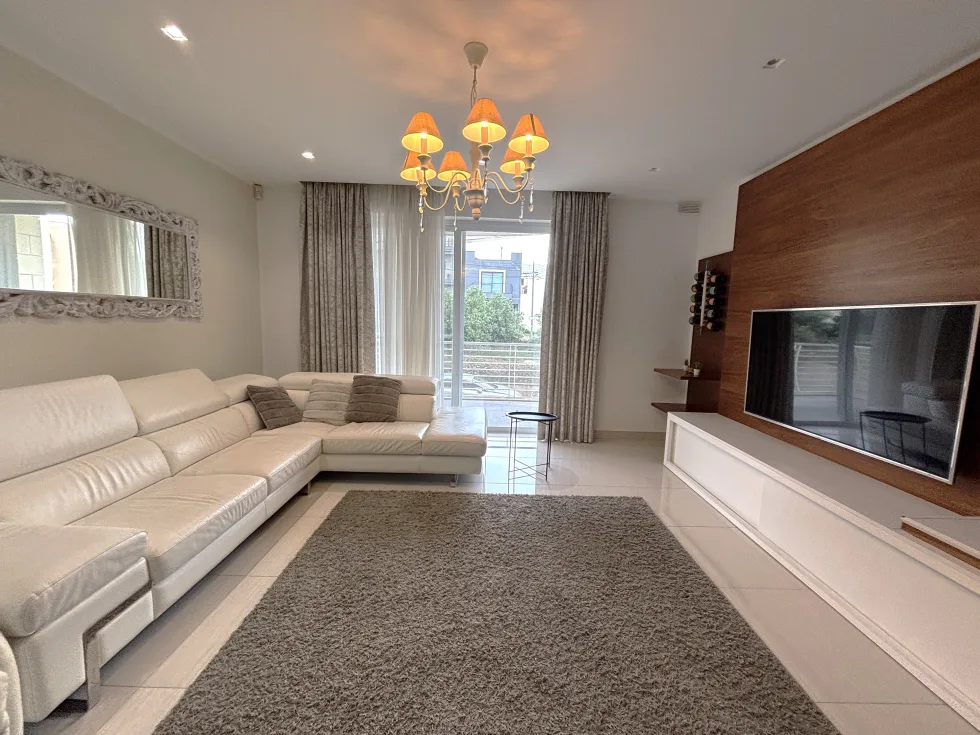 3 bed Apartment For Rent in Mosta, Mosta - thumb 3