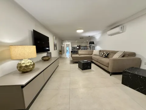 2 bed Maisonette For Rent in Sliema, Sliema - thumb 2