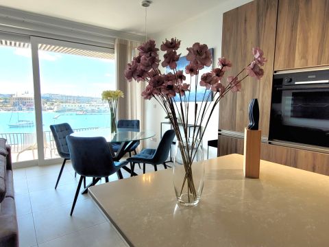 2 bed Apartment For Rent in Sliema, Sliema - thumb 6