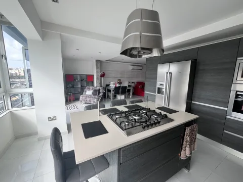 2 bed Apartment For Rent in Ta' Xbiex, Ta' Xbiex - thumb 8