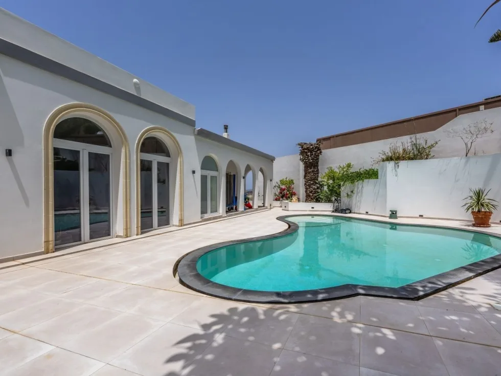 6 bed Villa For Sale in Mellieha, Mellieha - thumb 3