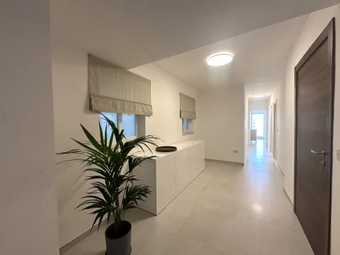 3 bed Apartment For Rent in Sliema, Sliema - thumb 4