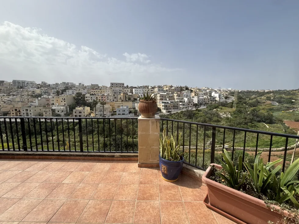 3 bed Maisonette For Rent in Swieqi, Swieqi - thumb 1