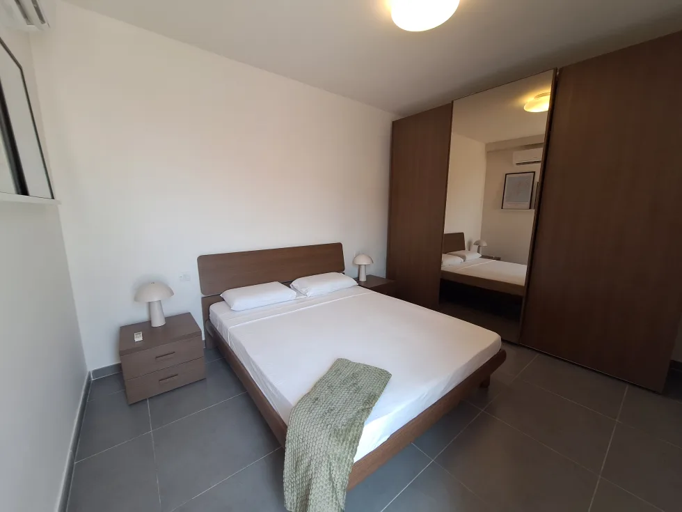 2 bed Penthouse For Rent in Sliema, Sliema - thumb 7