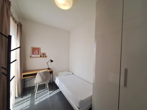 2 bed Penthouse For Rent in Sliema, Sliema - thumb 9