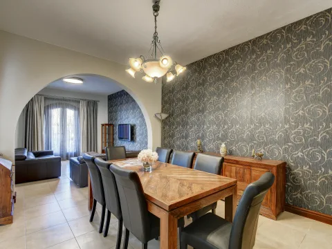 4 bed Villa For Rent in Naxxar, Naxxar - thumb 11