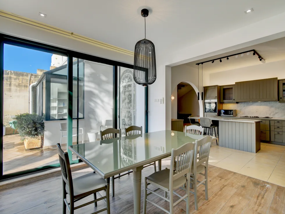 4 bed Villa For Rent in Naxxar, Naxxar - thumb 4