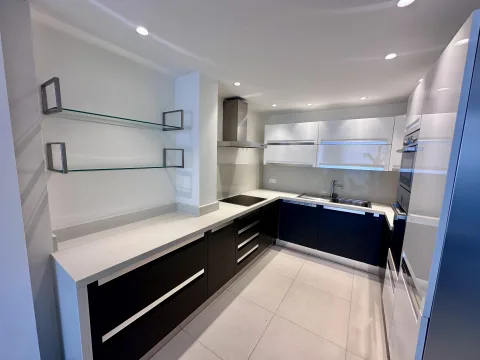 2 bed Apartment For Rent in Sliema, Sliema - thumb 7