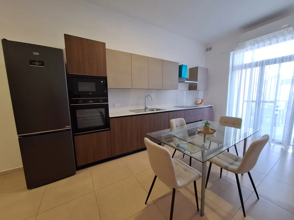 2 bed Maisonette For Rent in Gzira, Gzira - thumb 4