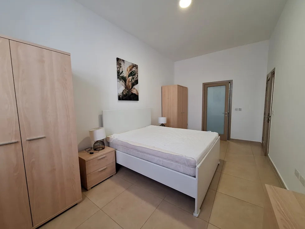 2 bed Maisonette For Rent in Gzira, Gzira - thumb 9