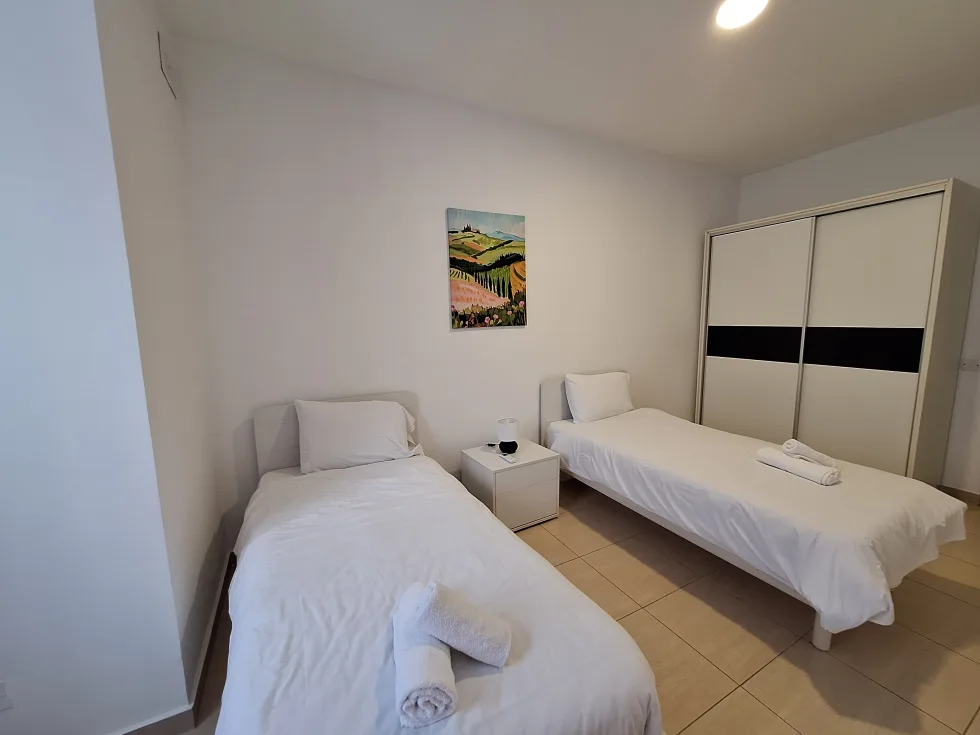 3 bed Apartment For Rent in Gzira, Gzira - thumb 7