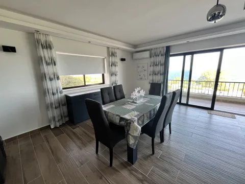 3 bed Apartment For Rent in Qawra, Qawra - thumb 1