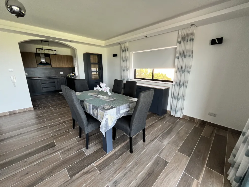 3 bed Apartment For Rent in Qawra, Qawra - thumb 3