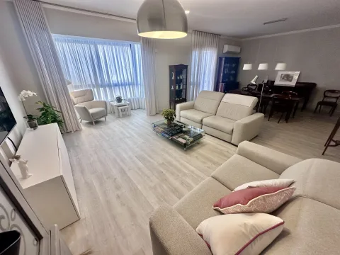 3 bed Apartment For Rent in Sliema, Sliema - thumb 2
