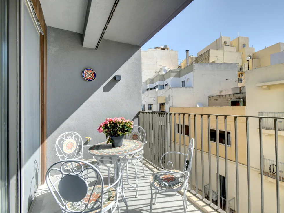 3 bed Apartment For Rent in Sliema, Sliema - thumb 2
