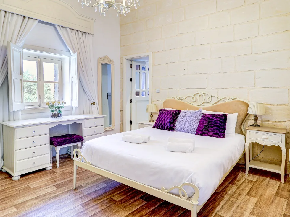 6 bed House of Character For Sale in Zebbug, Zebbug - thumb 14