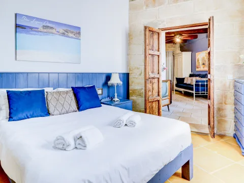 6 bed House of Character For Sale in Zebbug, Zebbug - thumb 16