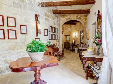 6 bed House of Character For Sale in Zebbug, Zebbug - thumb 8