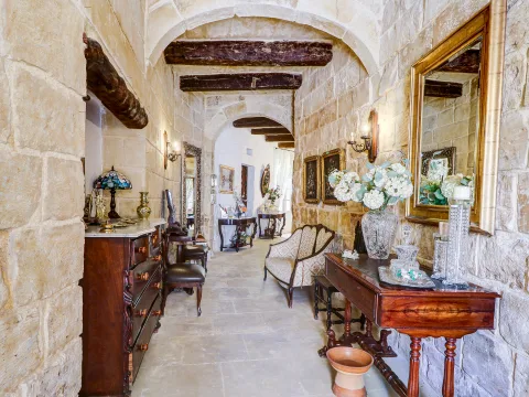 6 bed House of Character For Sale in Zebbug, Zebbug - thumb 9