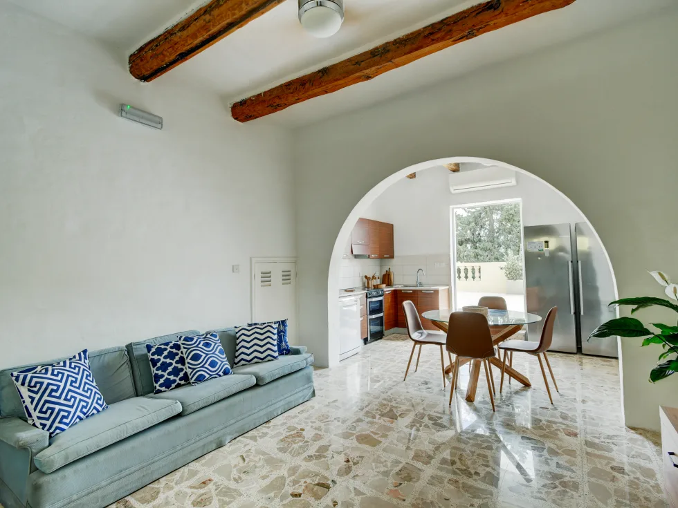 3 bed Farmhouse For Rent in San Gwann, San Gwann - thumb 6