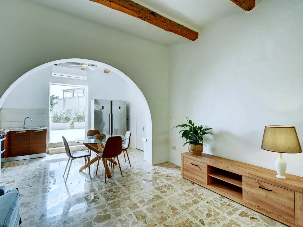 3 bed Farmhouse For Rent in San Gwann, San Gwann - thumb 7