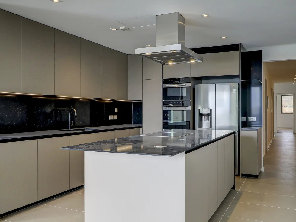 4 bed Apartment For Sale in Sliema, Sliema - thumb 9