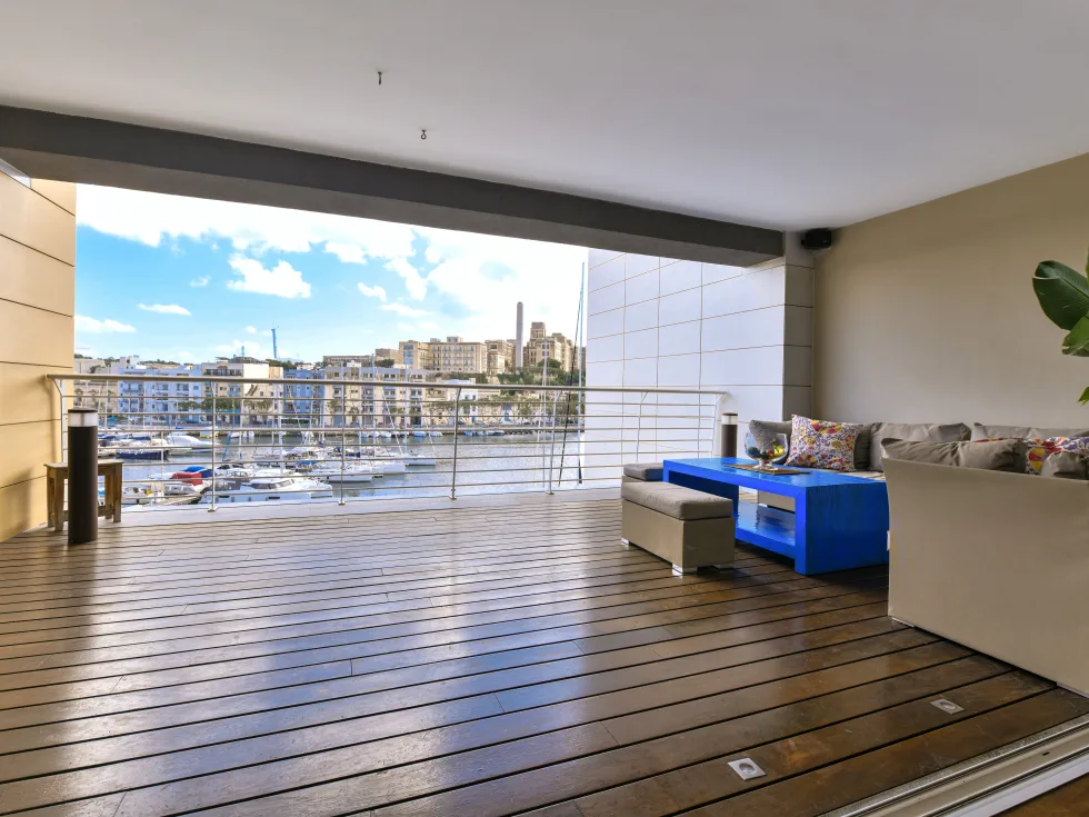 4 bed Apartment For Rent in Ta' Xbiex, Ta' Xbiex - thumb 2