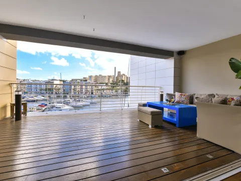 4 bed Apartment For Rent in Ta' Xbiex, Ta' Xbiex - thumb 2