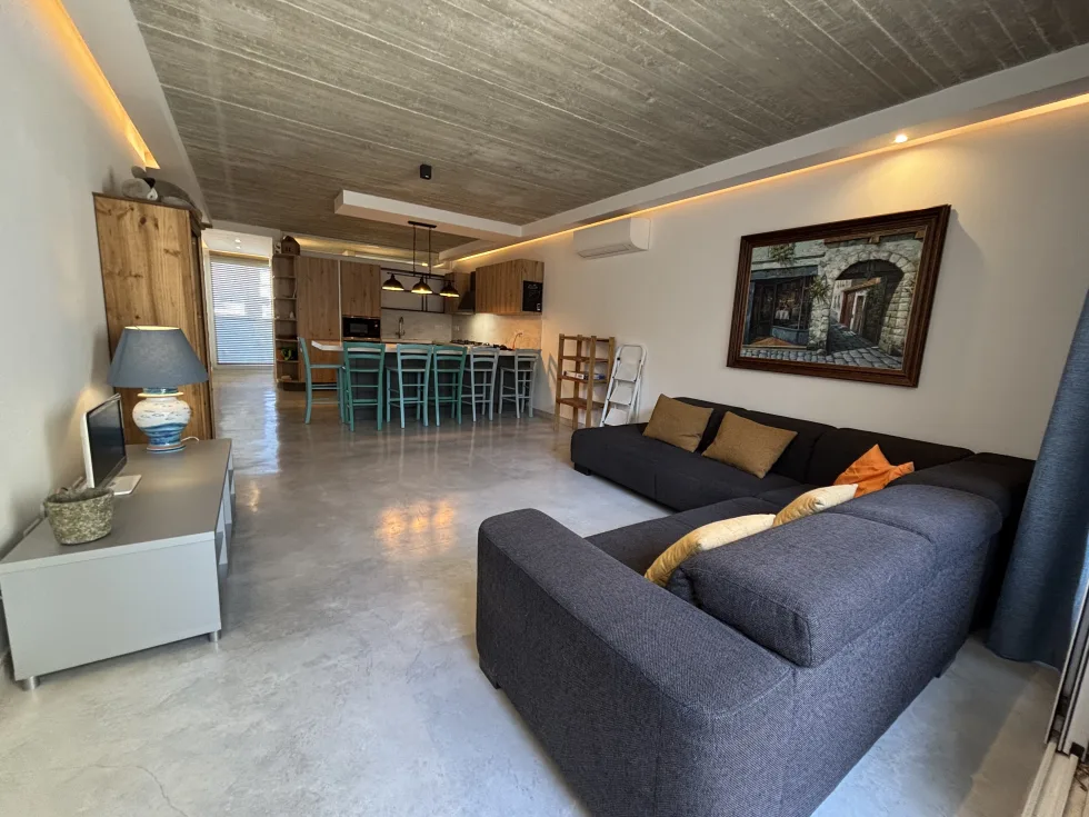 2 bed Maisonette For Rent in Ta' Xbiex, Ta' Xbiex - thumb 1