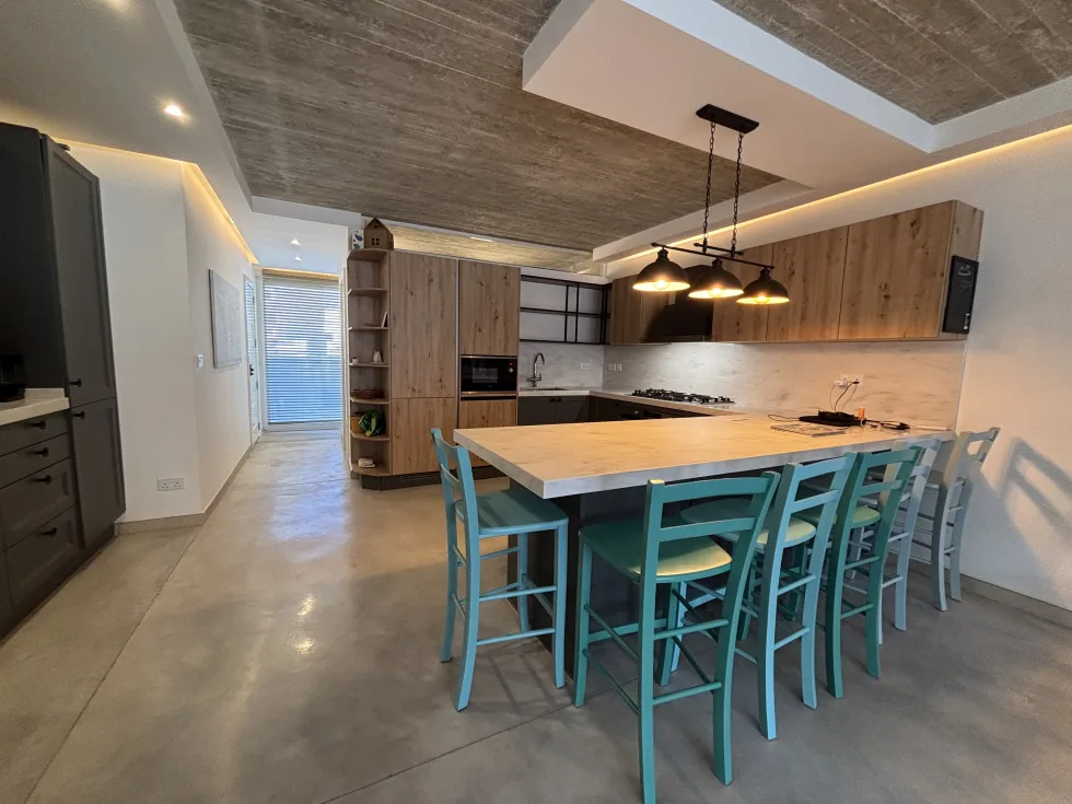 2 bed Maisonette For Rent in Ta' Xbiex, Ta' Xbiex - thumb 3