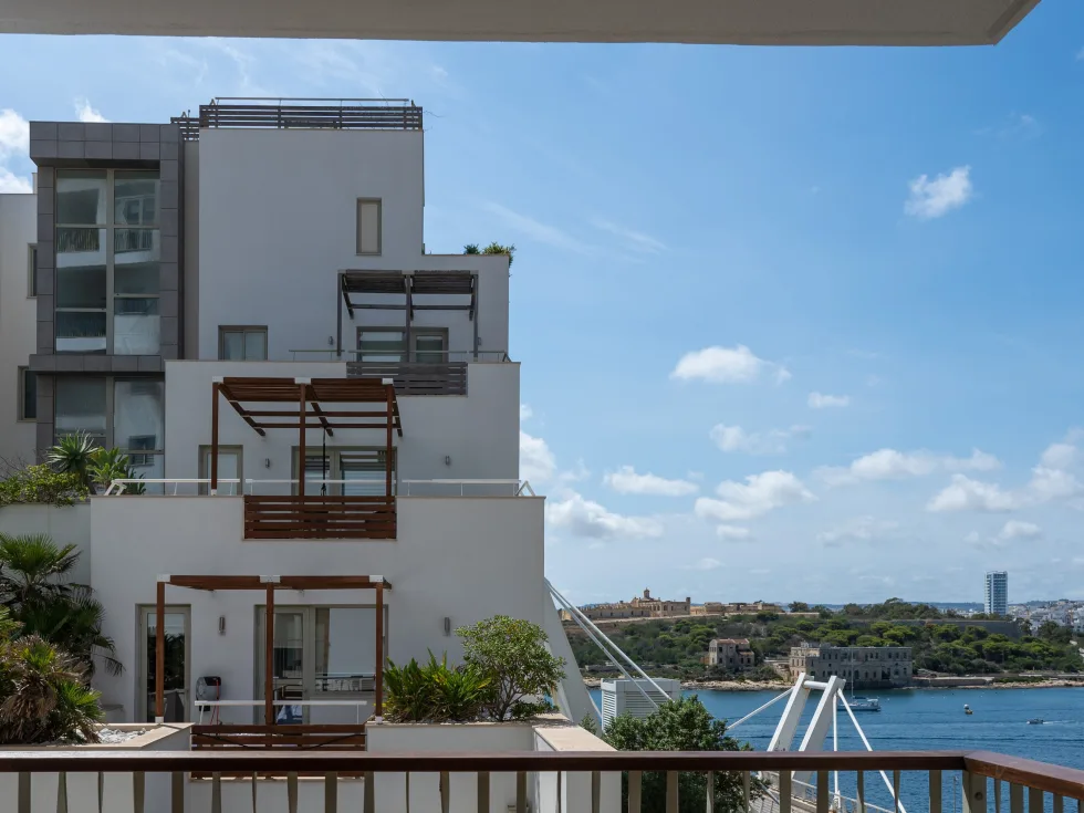 3 bed Apartment For Rent in Sliema, Sliema - thumb 2