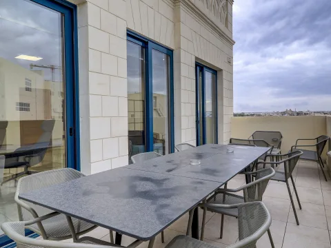 0 bed Office For Rent in Sliema, Sliema - thumb 2