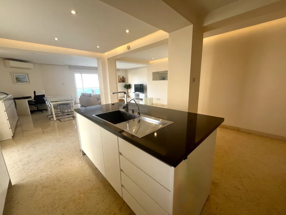 3 bed Apartment For Rent in Sliema, Sliema - thumb 10