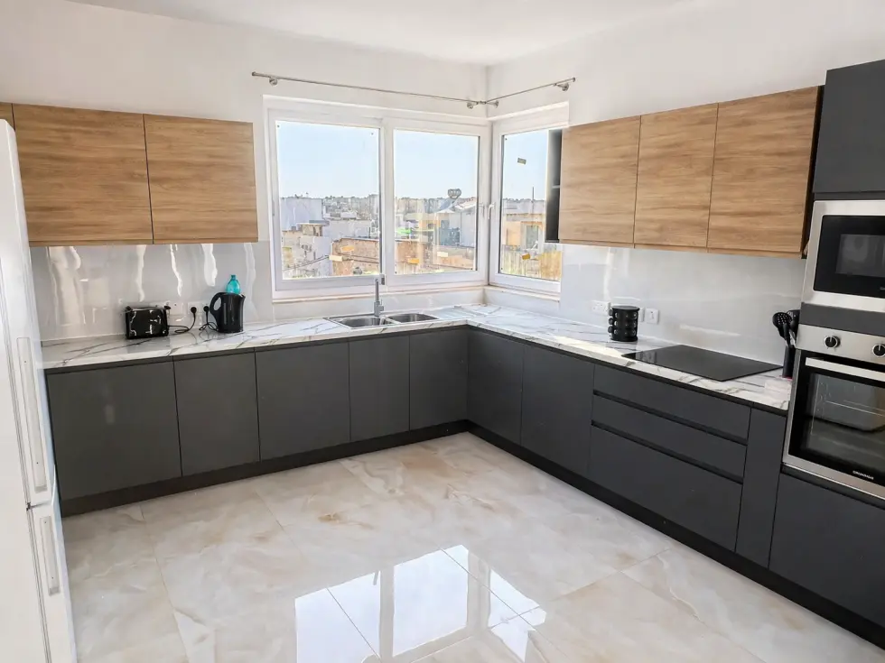 3 bed Apartment For Rent in St Julian's, St Julian's - thumb 3