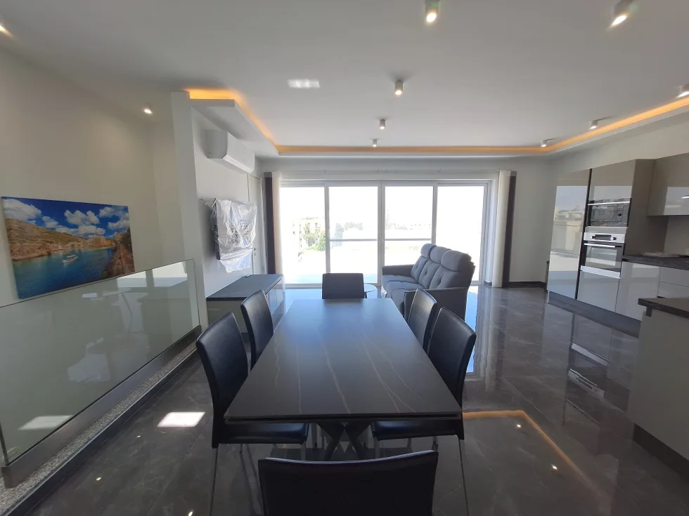 2 bed Penthouse For Rent in Rabat, Rabat - thumb 2